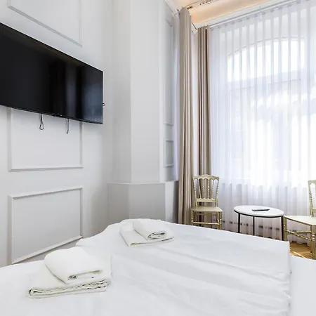 Royal Apartman *
