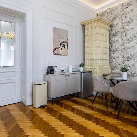 Apartman Royal *