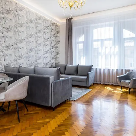 Royal Apartman *