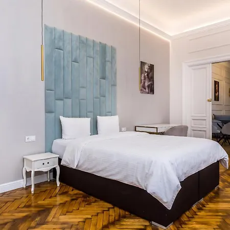 Royal Apartman *